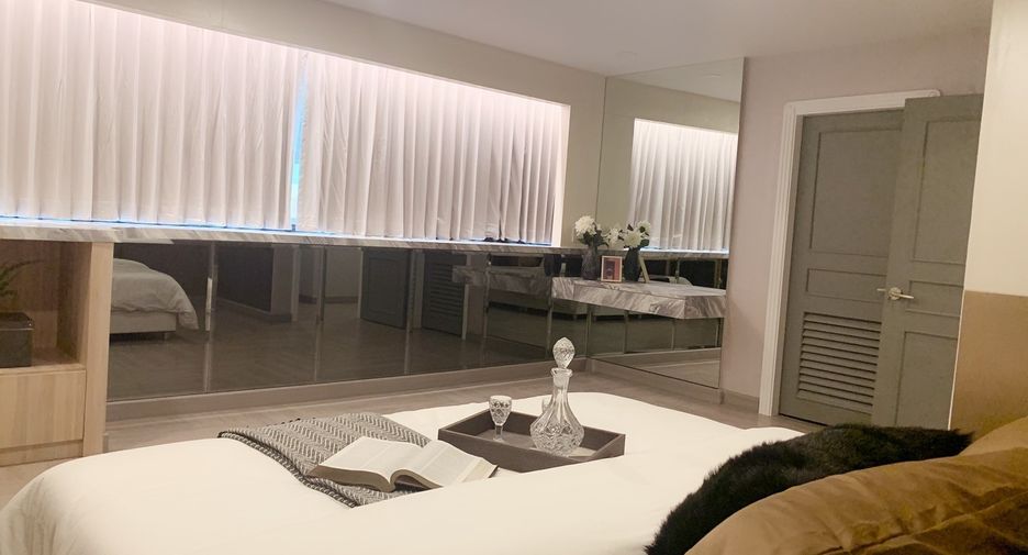 For rent and for sale 3 bedrooms condo in Khlong Toei, Bangkok