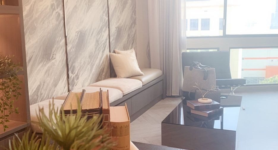 For rent and for sale 3 bedrooms condo in Khlong Toei, Bangkok