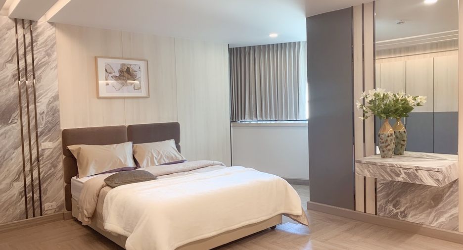 For rent and for sale 3 bedrooms condo in Khlong Toei, Bangkok