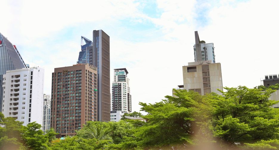 Condo en alquiler de 2 habitaciones en Khlong Toei, Bangkok