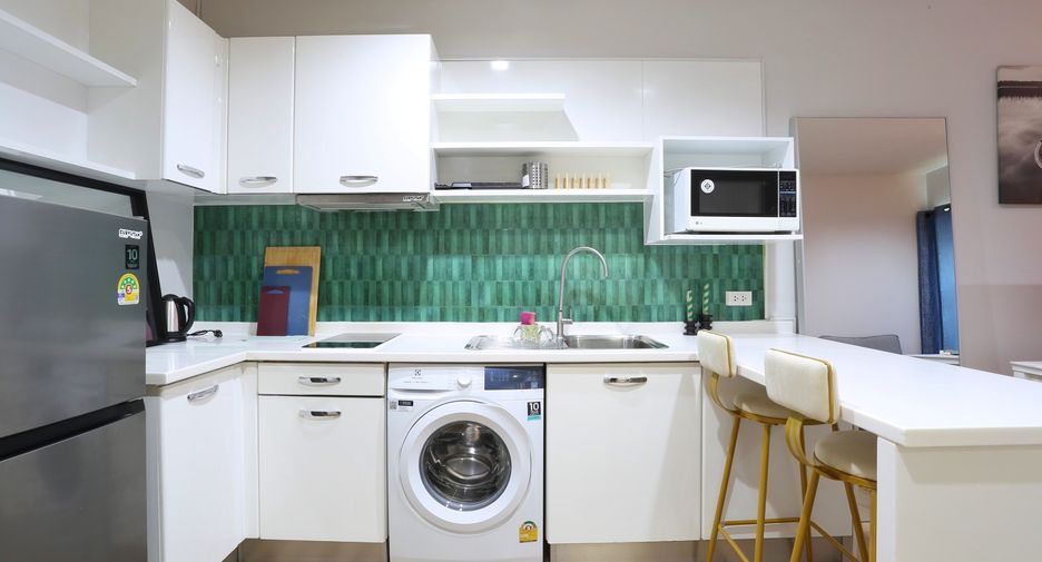 Condo en alquiler de 2 habitaciones en Khlong Toei, Bangkok