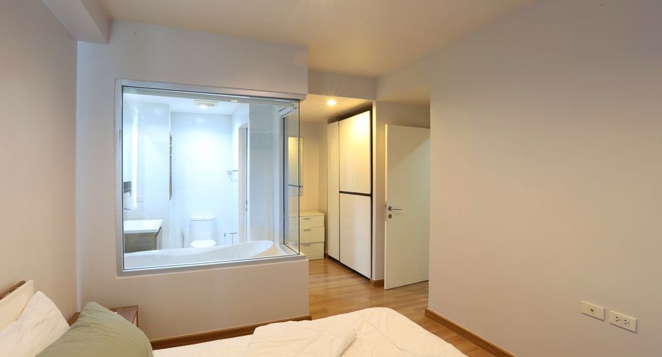 Condo en alquiler de 2 habitaciones en Khlong Toei, Bangkok
