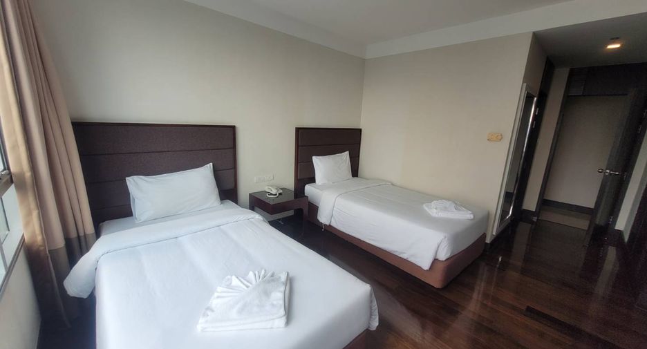 Wohnung zur Miete mit 3 Zimmer in Khlong Toei, Bangkok