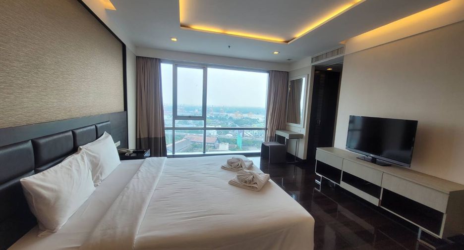 Wohnung zur Miete mit 3 Zimmer in Khlong Toei, Bangkok