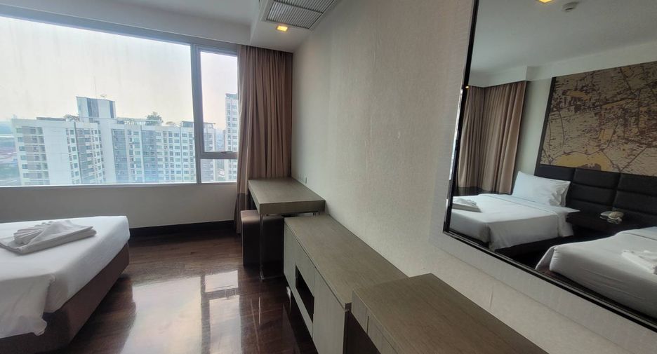 Wohnung zur Miete mit 3 Zimmer in Khlong Toei, Bangkok