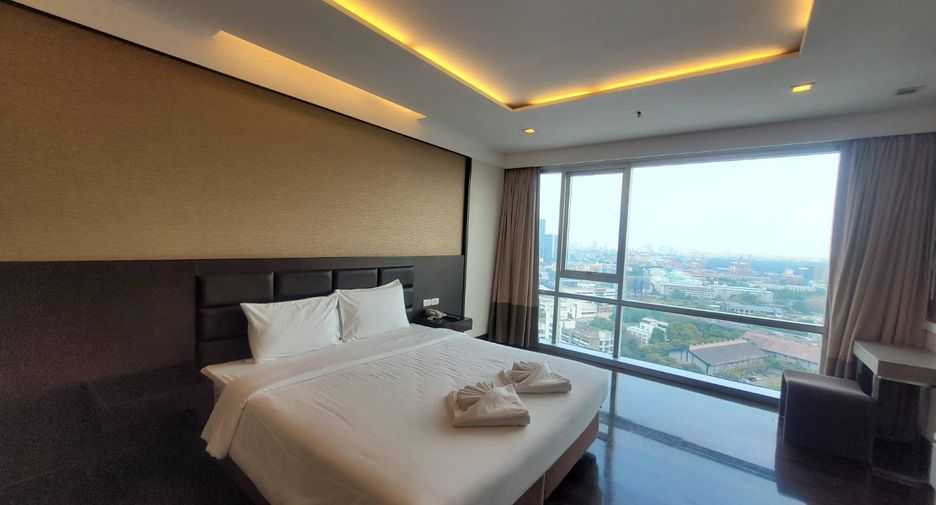 Wohnung zur Miete mit 3 Zimmer in Khlong Toei, Bangkok