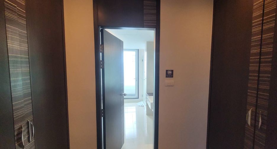 Wohnung zur Miete mit 3 Zimmer in Khlong Toei, Bangkok
