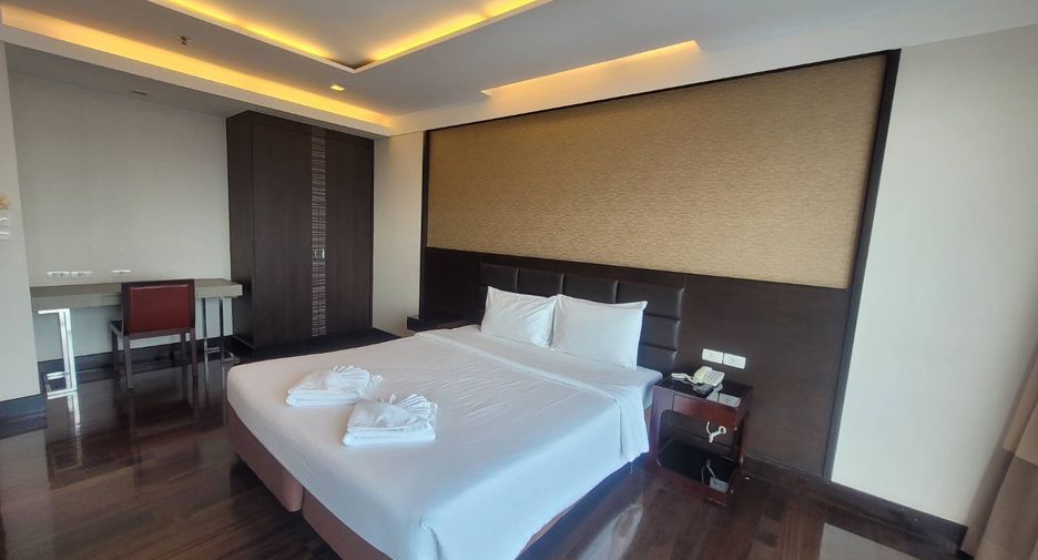 Wohnung zur Miete mit 3 Zimmer in Khlong Toei, Bangkok