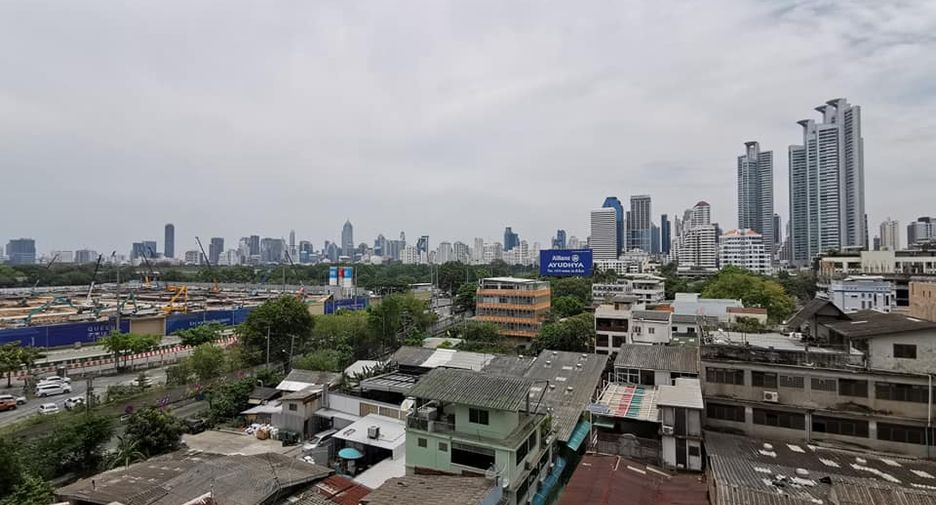 For rent 1 bed condo in Khlong Toei, Bangkok