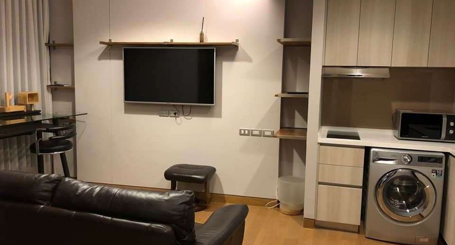 For rent 1 bed condo in Khlong Toei, Bangkok