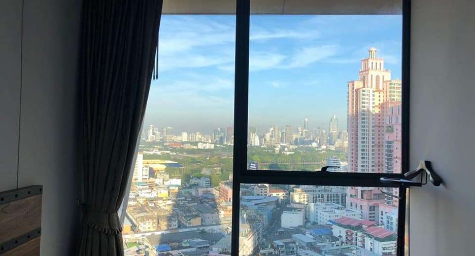For rent 1 bed condo in Khlong Toei, Bangkok