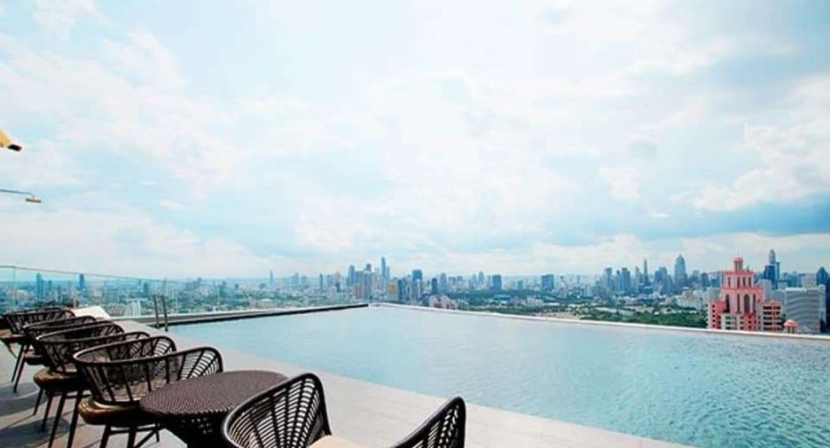 For rent 1 bed condo in Khlong Toei, Bangkok