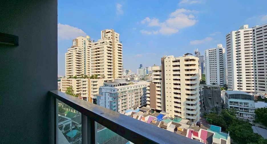 For rent 2 ベッドルーム condo in Watthana, Bangkok