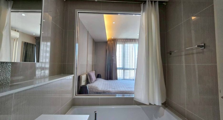 For rent 2 ベッドルーム condo in Watthana, Bangkok