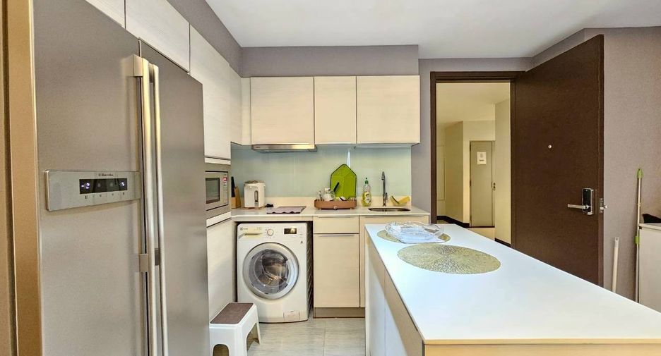 For rent 2 ベッドルーム condo in Watthana, Bangkok