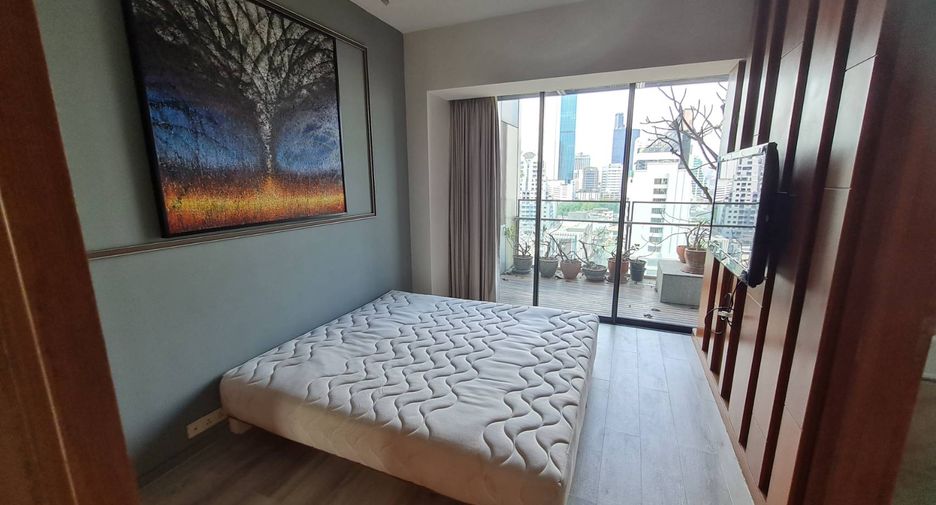 For rent 2 bedrooms condo in Sathon, Bangkok