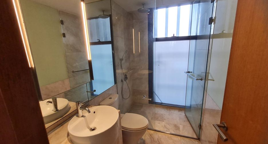 For rent 2 bedrooms condo in Sathon, Bangkok