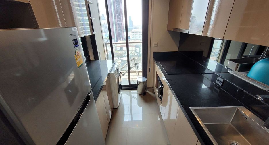 For rent 2 bedrooms condo in Khlong Toei, Bangkok