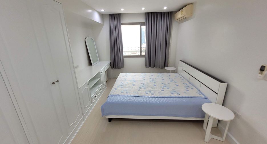 For rent 3 ベッドルーム condo in Watthana, Bangkok