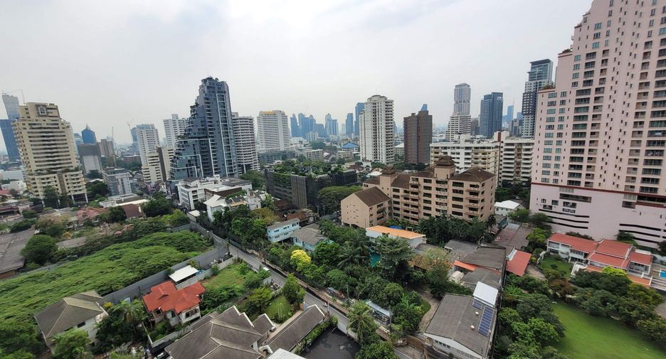 For rent 3 ベッドルーム condo in Watthana, Bangkok