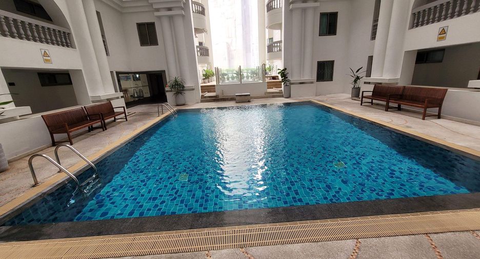 For rent 3 ベッドルーム condo in Watthana, Bangkok