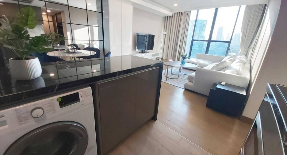For rent 2 bedrooms condo in Khlong Toei, Bangkok
