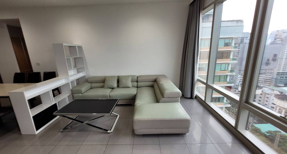 For rent 2 bedrooms condo in Pathum Wan, Bangkok
