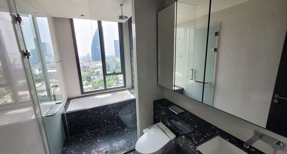 For rent 2 bedrooms condo in Khlong Toei, Bangkok