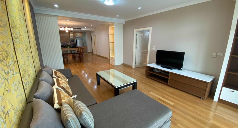 For rent 2 bedrooms condo in Watthana, Bangkok