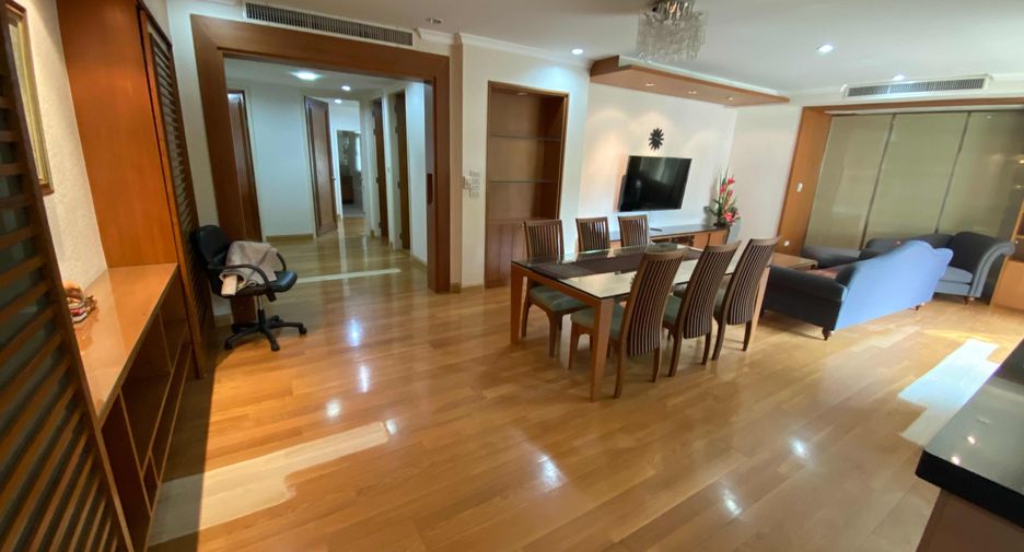 Wohnung zur Miete mit 3 Zimmer in Watthana, Bangkok