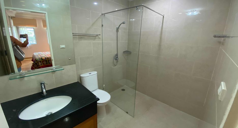 Wohnung zur Miete mit 3 Zimmer in Watthana, Bangkok