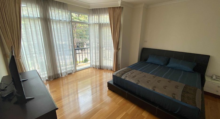 Wohnung zur Miete mit 3 Zimmer in Watthana, Bangkok