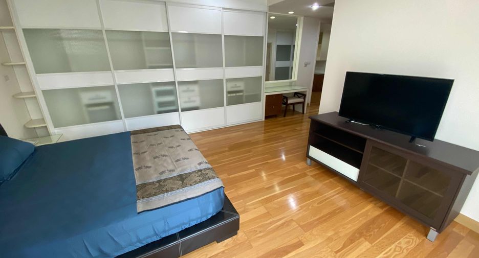 Wohnung zur Miete mit 3 Zimmer in Watthana, Bangkok