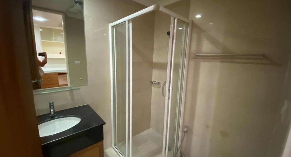 Wohnung zur Miete mit 3 Zimmer in Watthana, Bangkok