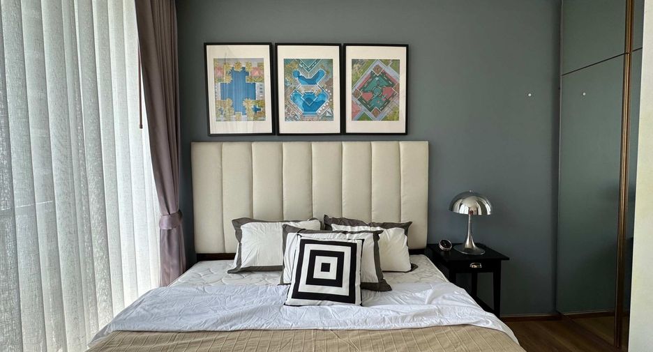 For rent 2 bedrooms condo in Khlong Toei, Bangkok