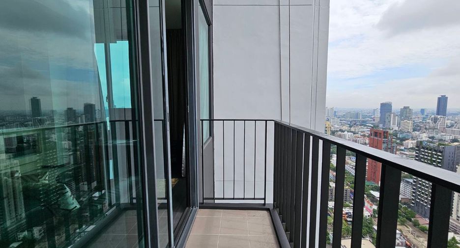 Wohnung zur Miete und zum Kauf mit 2 Zimmer in Khlong Toei, Bangkok
