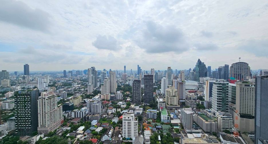 Wohnung zur Miete und zum Kauf mit 2 Zimmer in Khlong Toei, Bangkok