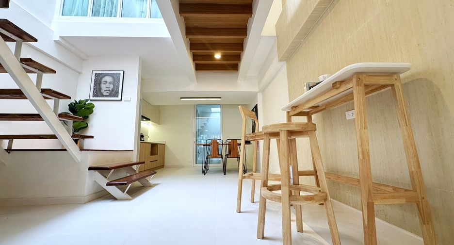 For rent and for sale 2 bedrooms townhouse in Watthana, Bangkok