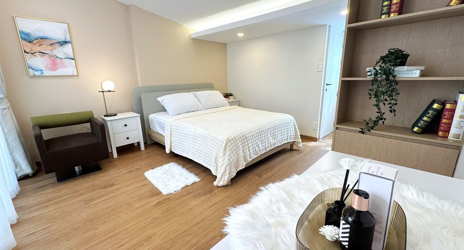 For rent and for sale 2 bedrooms townhouse in Watthana, Bangkok