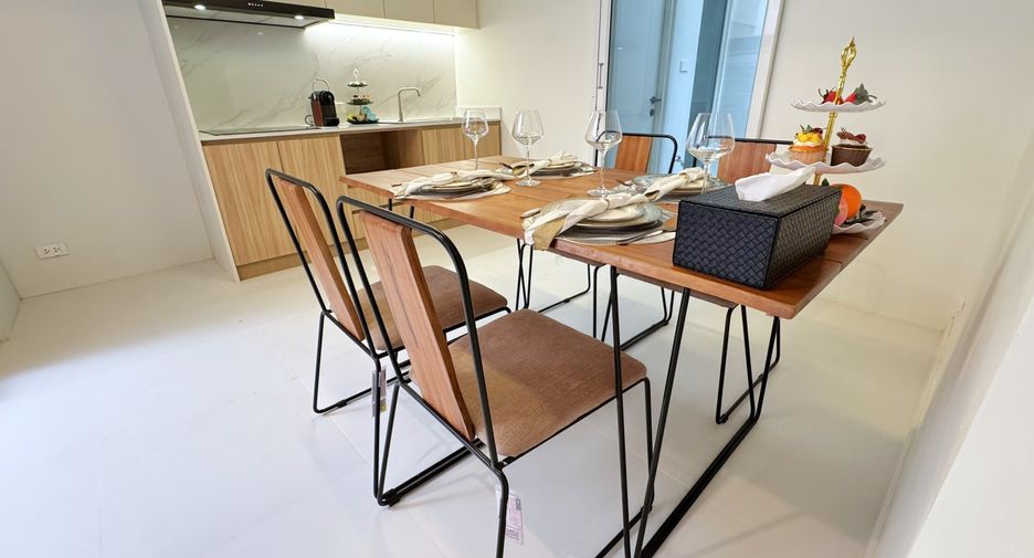 For rent and for sale 2 bedrooms townhouse in Watthana, Bangkok