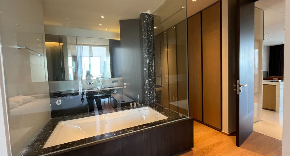 Wohnung zur Miete und zum Kauf mit 2 Zimmer in Khlong Toei, Bangkok