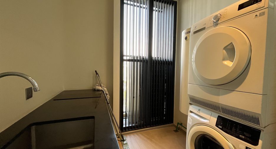 Wohnung zur Miete und zum Kauf mit 2 Zimmer in Khlong Toei, Bangkok