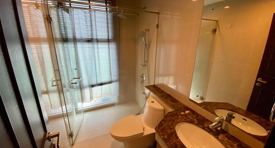 For rent 2 ベッドルーム condo in Watthana, Bangkok