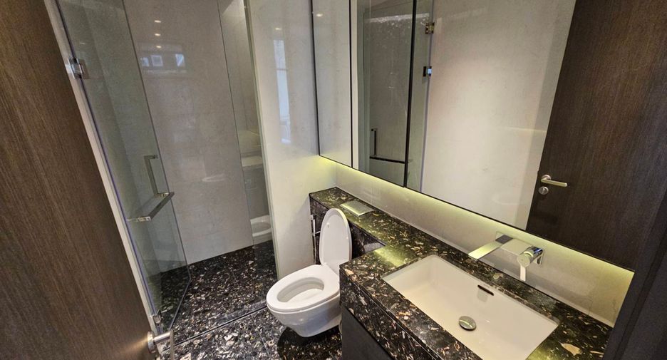 For rent and for sale 2 bedrooms condo in Khlong Toei, Bangkok
