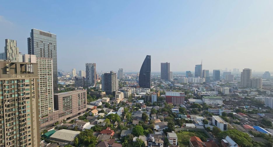 For rent and for sale 2 bedrooms condo in Khlong Toei, Bangkok