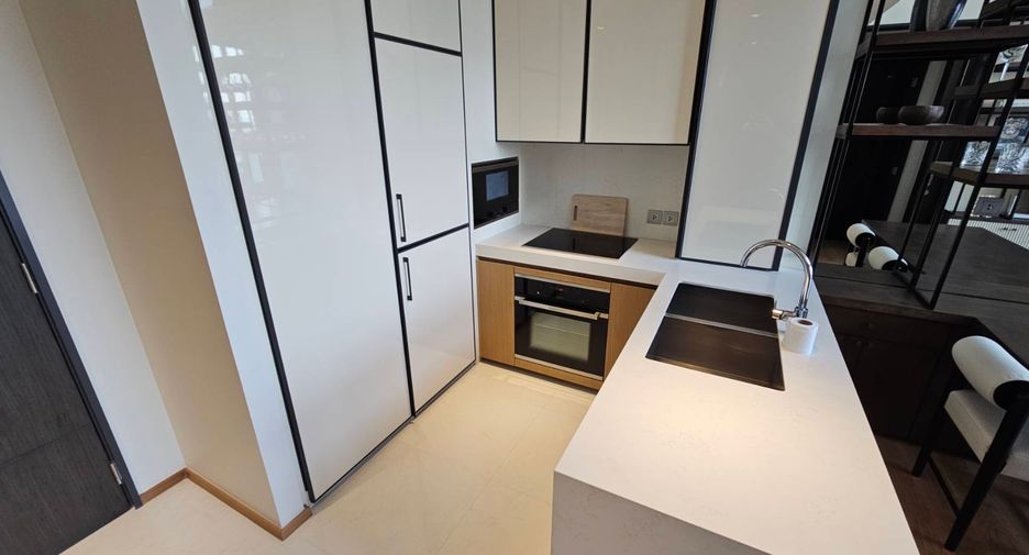 For rent and for sale 2 bedrooms condo in Khlong Toei, Bangkok