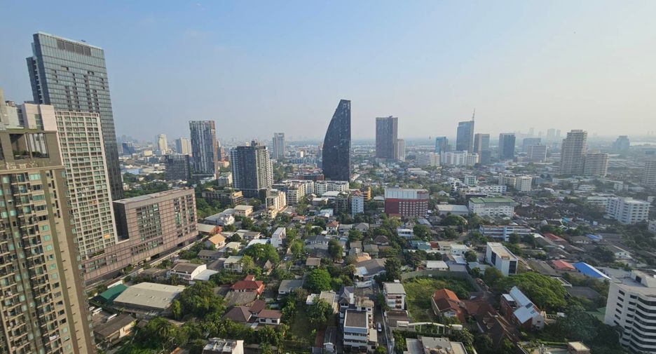 For rent and for sale 2 bedrooms condo in Khlong Toei, Bangkok