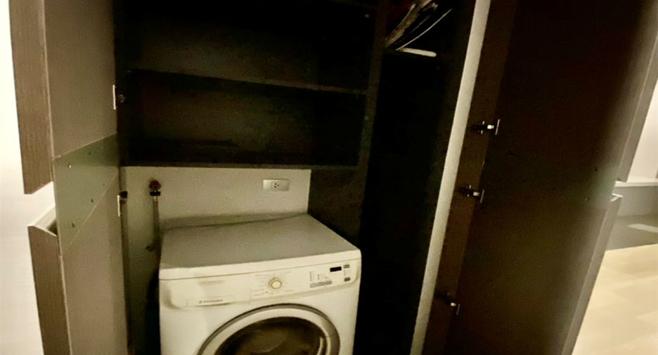 For rent and for sale 2 bedrooms condo in Sathon, Bangkok