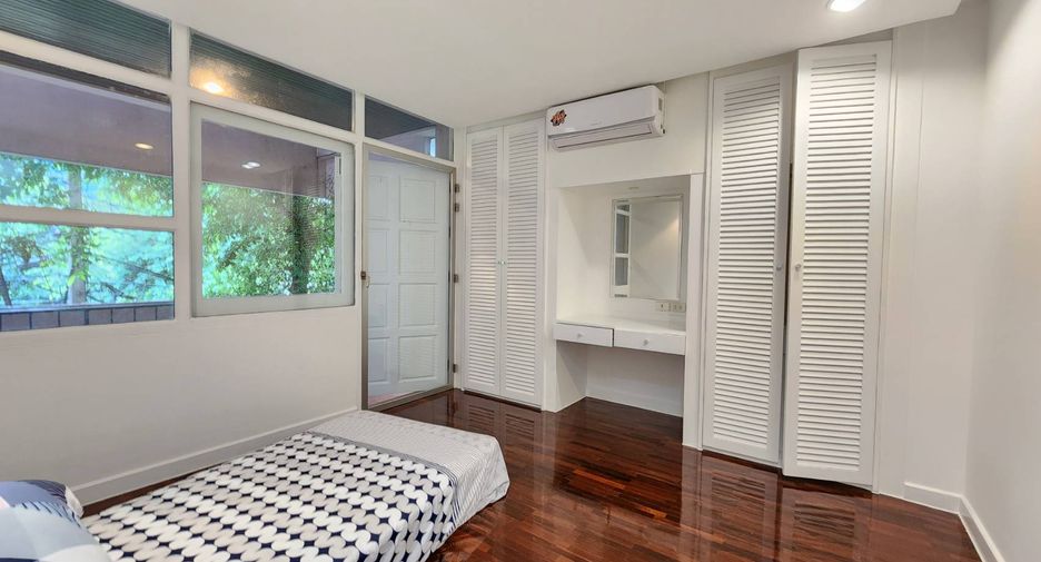 Wohnung zur Miete mit 3 Zimmer in Pathum Wan, Bangkok
