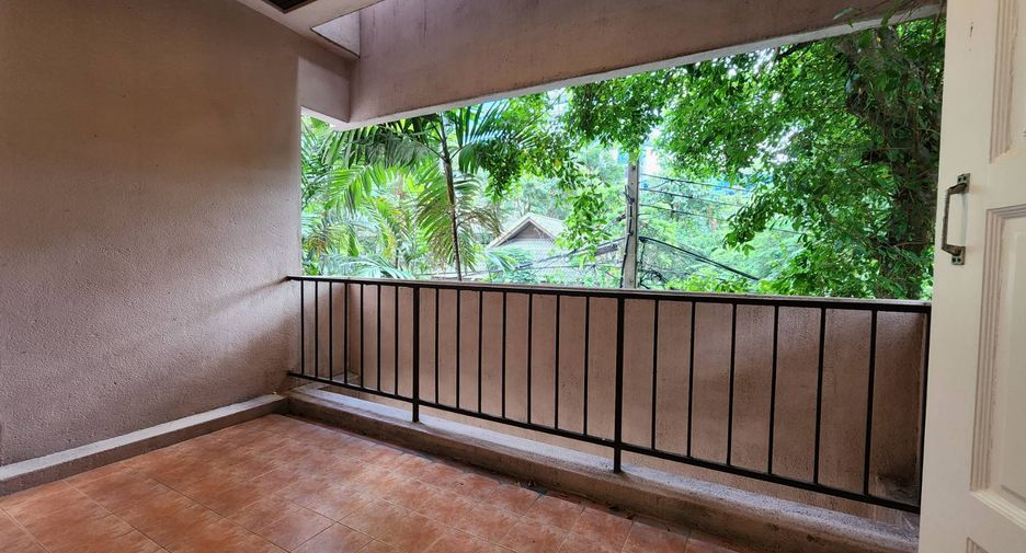 Wohnung zur Miete mit 3 Zimmer in Pathum Wan, Bangkok